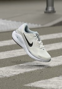 Non sélectionné, white/black/pure platinum-coloured