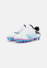 Puma FUTURE 7 PLAY FG/AG JR UNISEX - Nogometne kopačke za čvrstu podlogu - white/black/poison pink