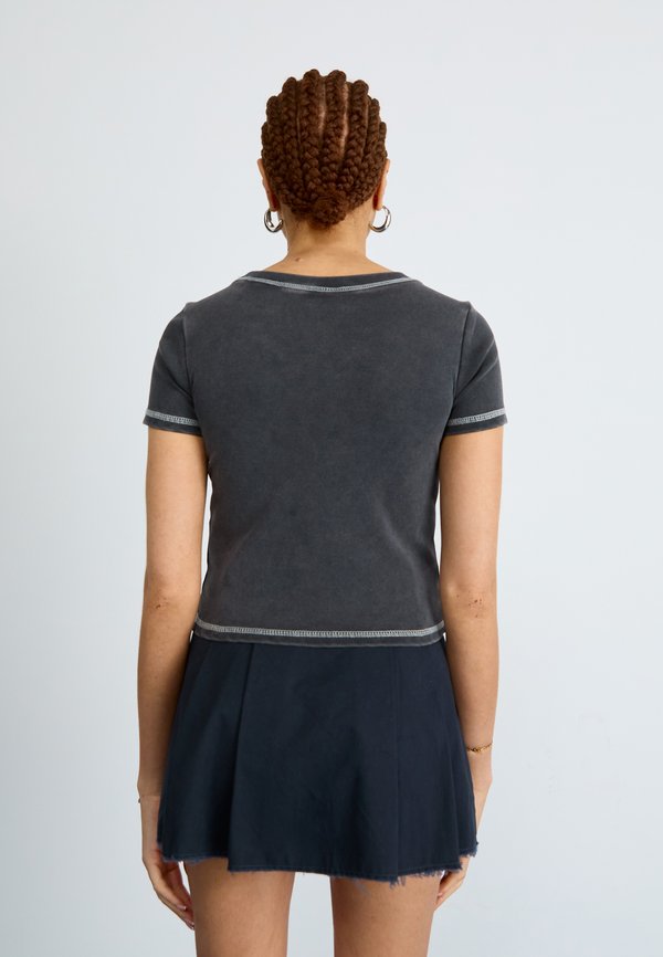 MOON DOT REFLECTION FRONT - Print T-shirt2