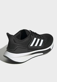 adidas Performance EQ21 czarny