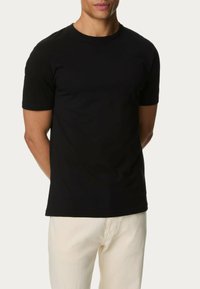 Marks & Spencer - T-shirt basic