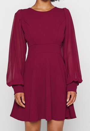 Cocktailjurk - dark purple