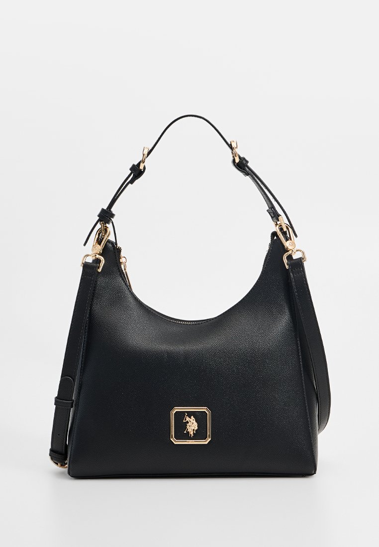 Schwarze Lederschultertasche mit strukturiertem Finish, goldenen Hardware-Akzenten und einem quadratischen Logo auf der Vorderseite. Verstellbarer Riemen inklusive.
