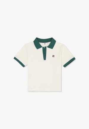 Biała koszulka polo z krótkim rękawem, z ciemnozielonym kołnierzykiem i mankietami na rękawach, z małym czerwono-czarnym logo na lewej stronie klatki piersiowej.