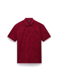 Burgundy pikétröja med ett präglat bladmönster, korta ärmar och en klassisk krage. Har en subtil logotyp på bröstet.