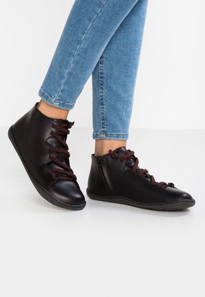 PEU CAMI - Botines bajos - black