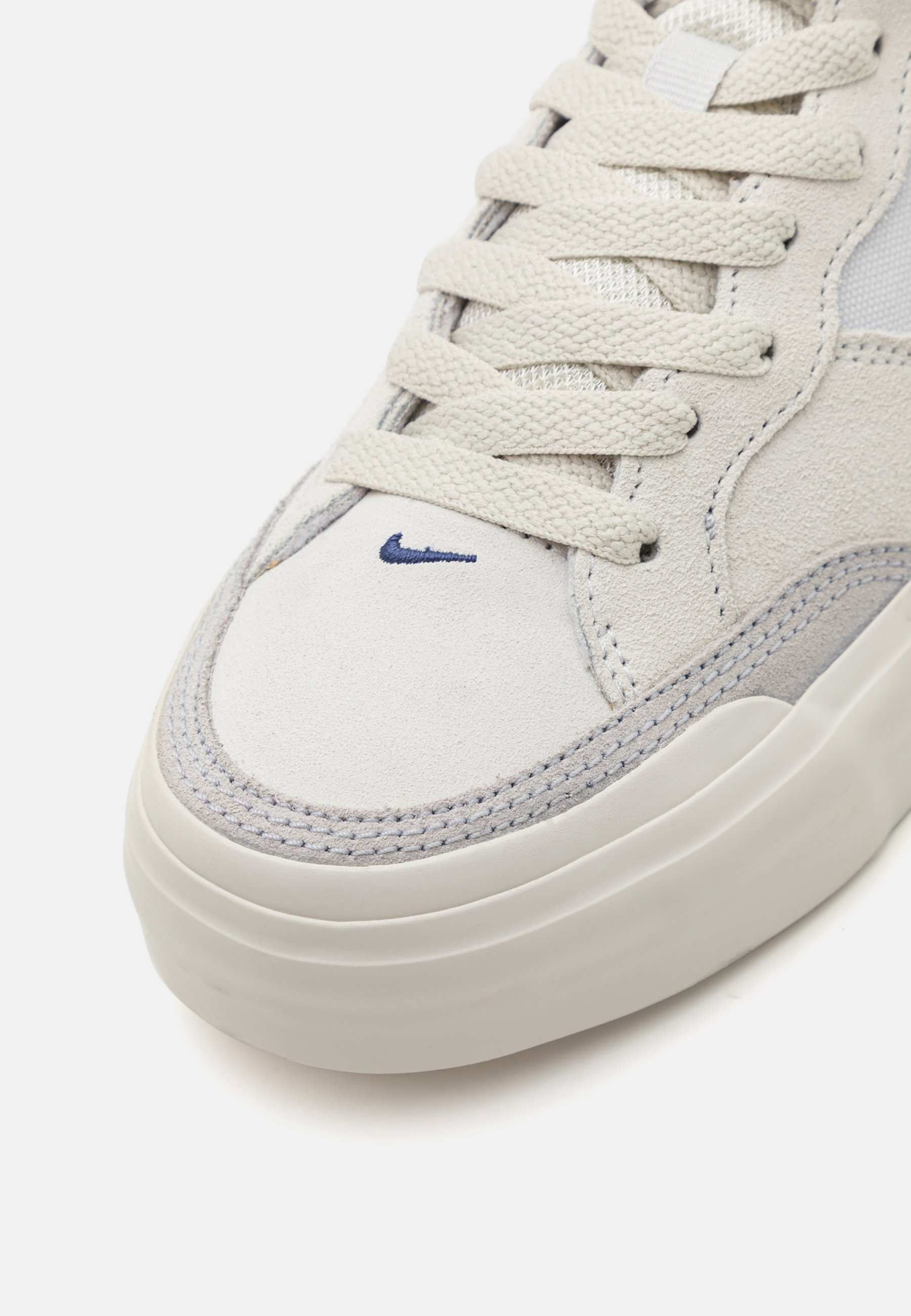 nike sb adversary premium unisex