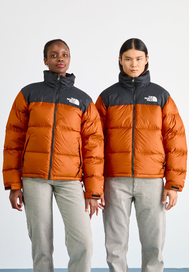 The North Face 1996 RETRO NUPTSE JACKET - Tolldzseki - earthen copper/black
