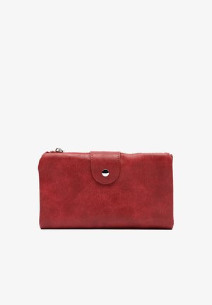 Rote Geldbörse aus Kunstleder mit Druckknopfklappe und Reißverschluss oben, vor weißem Hintergrund dargestellt.