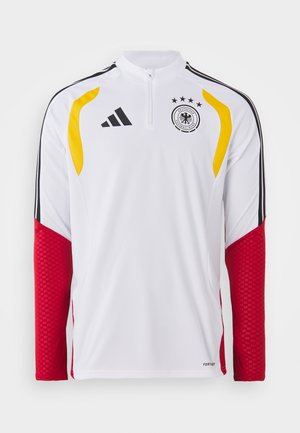 Witte sportshirt met lange mouwen en rode mesh accenten, gele details op de schouders, zwarte strepen en het logo van het Duitse nationale voetbalteam.