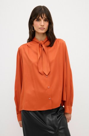 WITH TIE DETAIL - Overhemdblouse -  Cinnamon