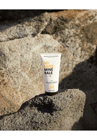 Marie-Stella-Maris PROTECTIVE BODY CREAM SPF 30 VOYAGE VÉTIVER - Protection solaire