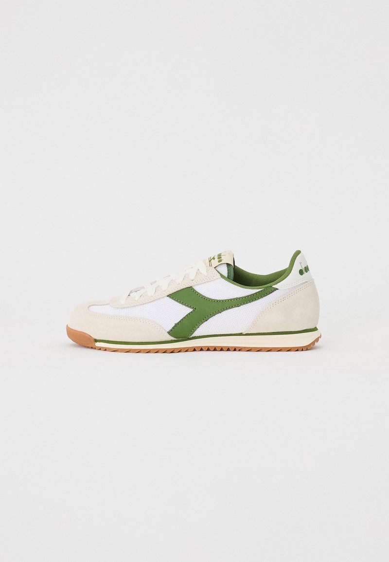 Diadora CROSS UNISEX - Trainers - white/banana palm/white - Zalando