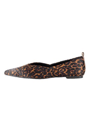 REGULAR FIT POINTED TOE - Balerinke - new leopard