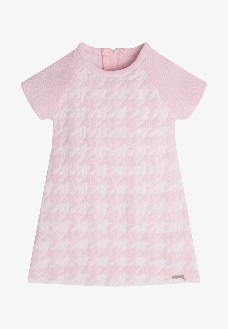 Robe rose avec motif pied-de-poule, confectionnée en tissu tricoté texturé. Elle présente des manches raglan courtes et une fermeture éclair au dos.