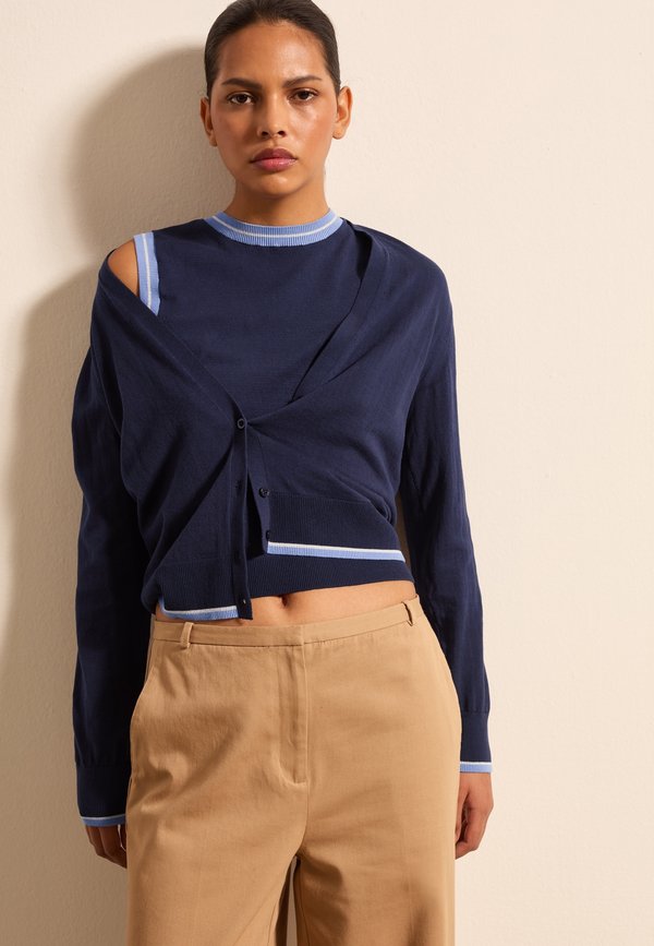 WITH EDGING - Strickjacke