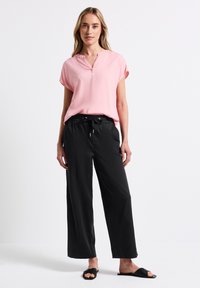 Street One STRAIGHT LEG  - Tracksuit bottoms - schwarz