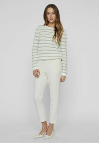 VILA VIDALO O-NECK STRIPE NOOS - Pulover - white alyssum