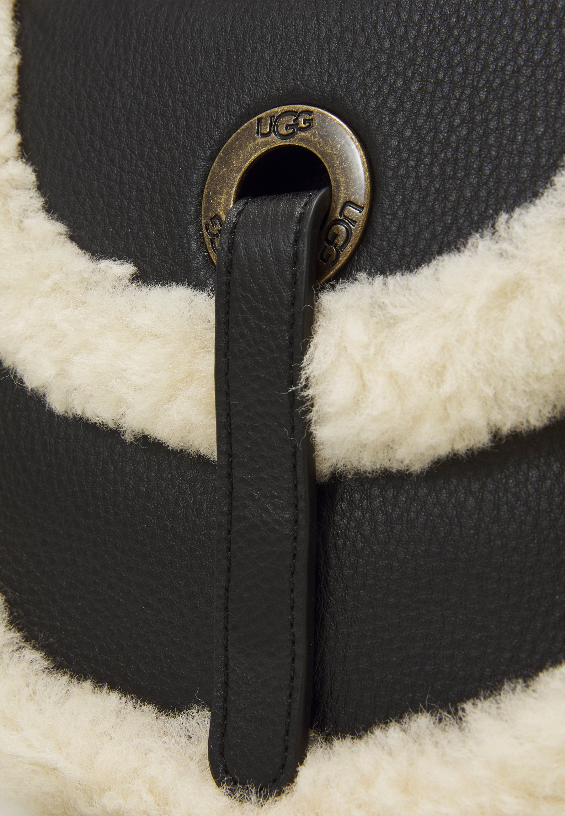 ugg heritage crossbody bolsa