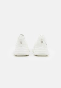 Steve Madden MACDAD - Sapatilhas - white