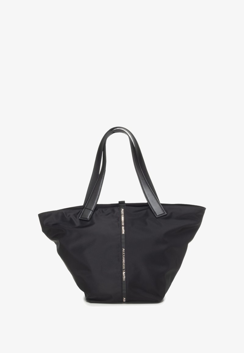Borsa tote nera in nylon con manici in pelle, dotata di chiusura con zip e di un evidente dettaglio del logo metallico sul fronte. Design semplice e strutturato.