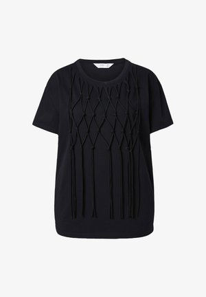 T-shirt nera con un design macramè annodato sulla parte frontale, con frange pendenti, realizzata in tessuto morbido e traspirante.