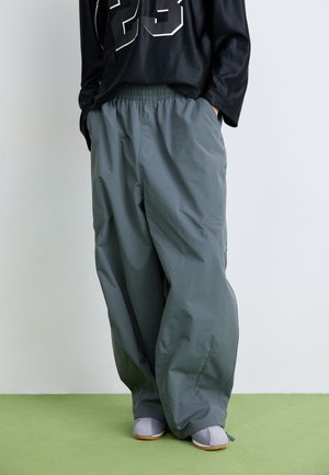 CHICAGO PARACHUTE PANT - Cargobukser - iron grey