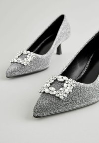 Next FOREVER COMFORT KITTEN - REGULAR FIT - Avokkaat - silver