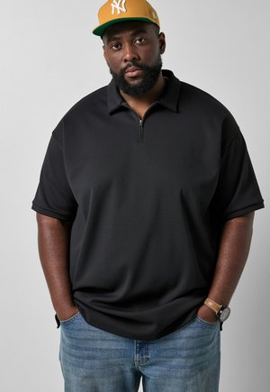STHUGE, POLO SHIRT, OVERSIZED, SHORT SLEEVE, COLLAR WITH ZIP, UP TO 8XL - Polo shirt - black