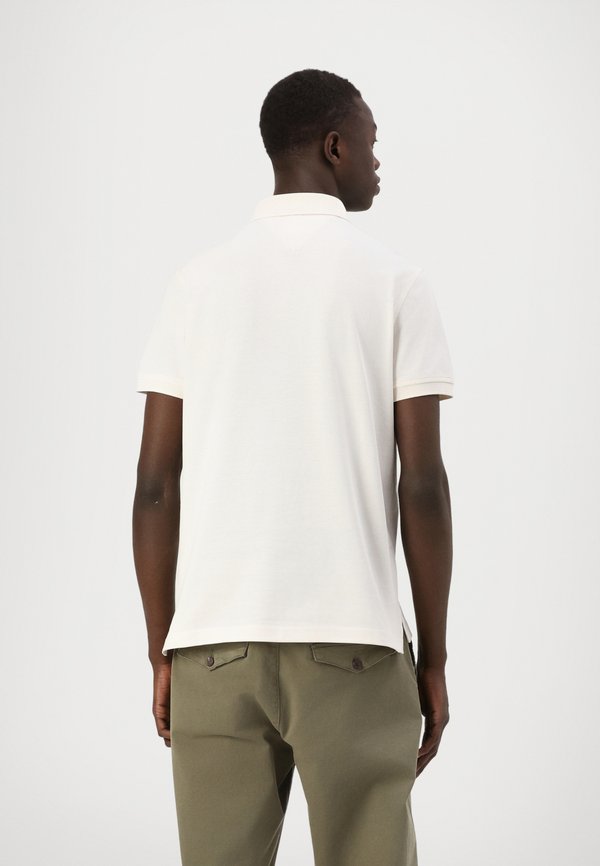 REGULAR - Polo shirt - ivory petal2