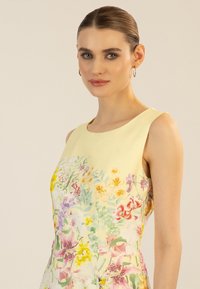 Thumbnail Image 4