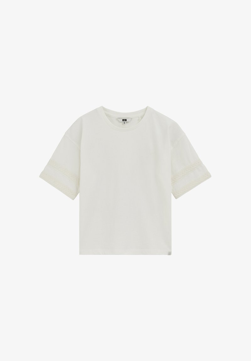 T-shirt blanc à manches courtes avec détail en dentelle près des extrémités des manches, col rond, et coupe décontractée sur fond uni.