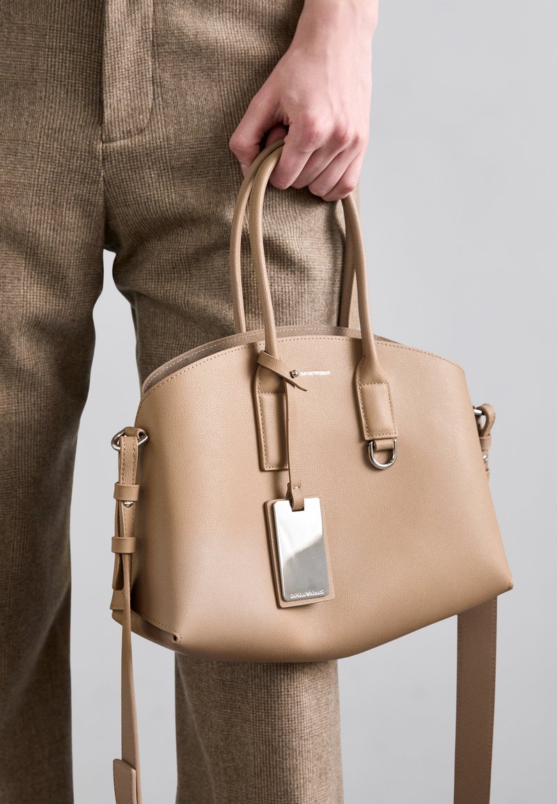 Emporio Armani ICON BUGATTI SIZE SET - Handtasche - visone