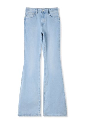 Jasnoniebieskie dżinsy z denimu z wysokim stanem, zapinane na guzik i suwak, z kieszeniami z przodu i z tyłu oraz rozszerzanymi nogawkami.