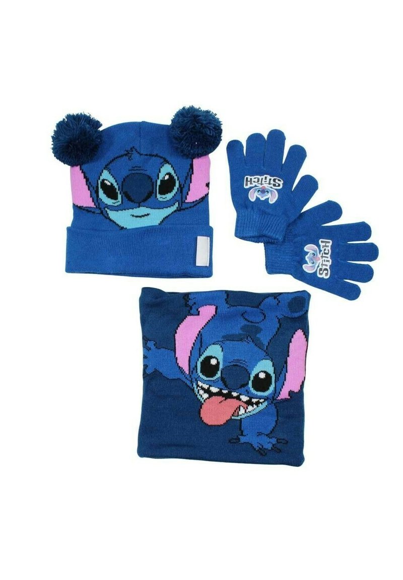 Sombrero azul con pompones que presenta un gráfico de Stitch, guantes azules a juego con el logo y una bufanda azul con un diseño similar de Stitch.