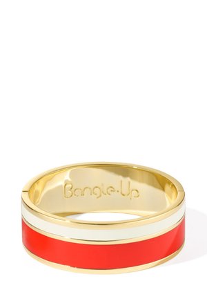 Bangle doré avec une bande rouge brillante et des accents blancs. Présente l'inscription gravée "Bangle-Up" à l'intérieur. Texture lisse, design arrondi.