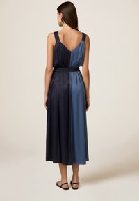 Oltre Vestido informal - blu