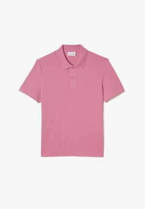 Pinkes Poloshirt mit kurzen Ärmeln, Kragen, zwei Knöpfen und kleinem gesticktem Logo auf der linken Brust.