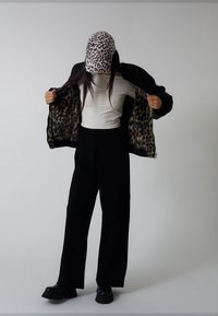 OH APRIL - Kurtka Bomber