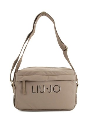 Borsa a tracolla in nylon beige con tracolla regolabile, chiusura con zip e dettaglio del logo sul fronte. Presenta una texture liscia e una forma rettangolare.