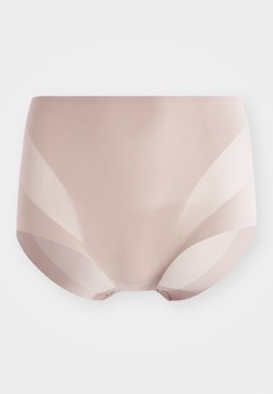 Vaaleanpunaiset korkean vyötärön alusvaatteet, jotka on valmistettu sileästä kankaasta, joissa on läpikuultavat sivupanelit ja pehmeät saumat. Minimimäärä brändäystä vyötärönauhassa.