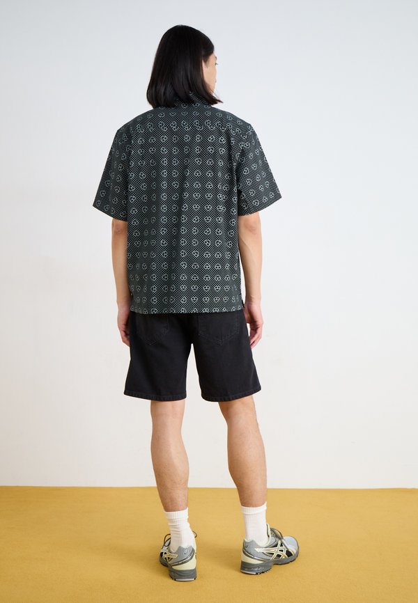 NOLAN  - Denim shorts2