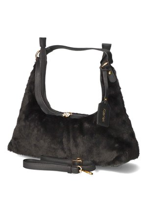 Sac à main en fausse fourrure noire avec sangle en cuir, finition dorée, bandoulière amovible et une petite étiquette noire portant la mention « Kaelek » sur le côté.