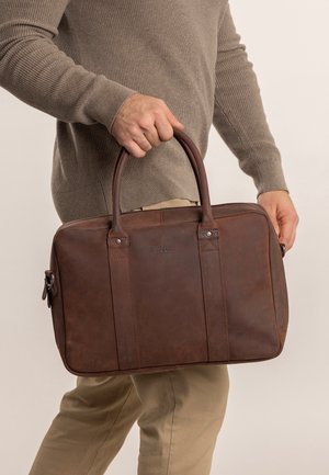 Gusti Leder, FYNN - Briefcase - nussbaum