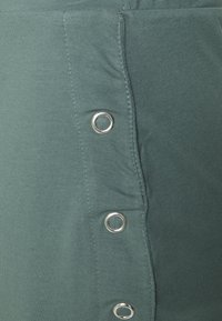 Even&Odd Petite Minissaia - green