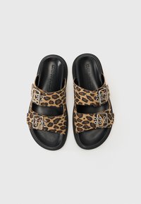 Copenhagen Studios Chaussons - brown