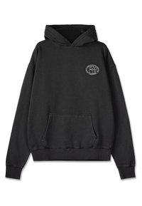 Čierna mikina s kapucňou, voľný strih, jemná tkanina, predná kengurská kapsa, ribbované manžety a spodný lem, so zaobleným grafickým logom na hrudi.