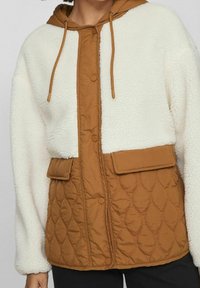 VILA Välikausitakki - brown