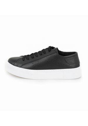 Sneakers laag - black
