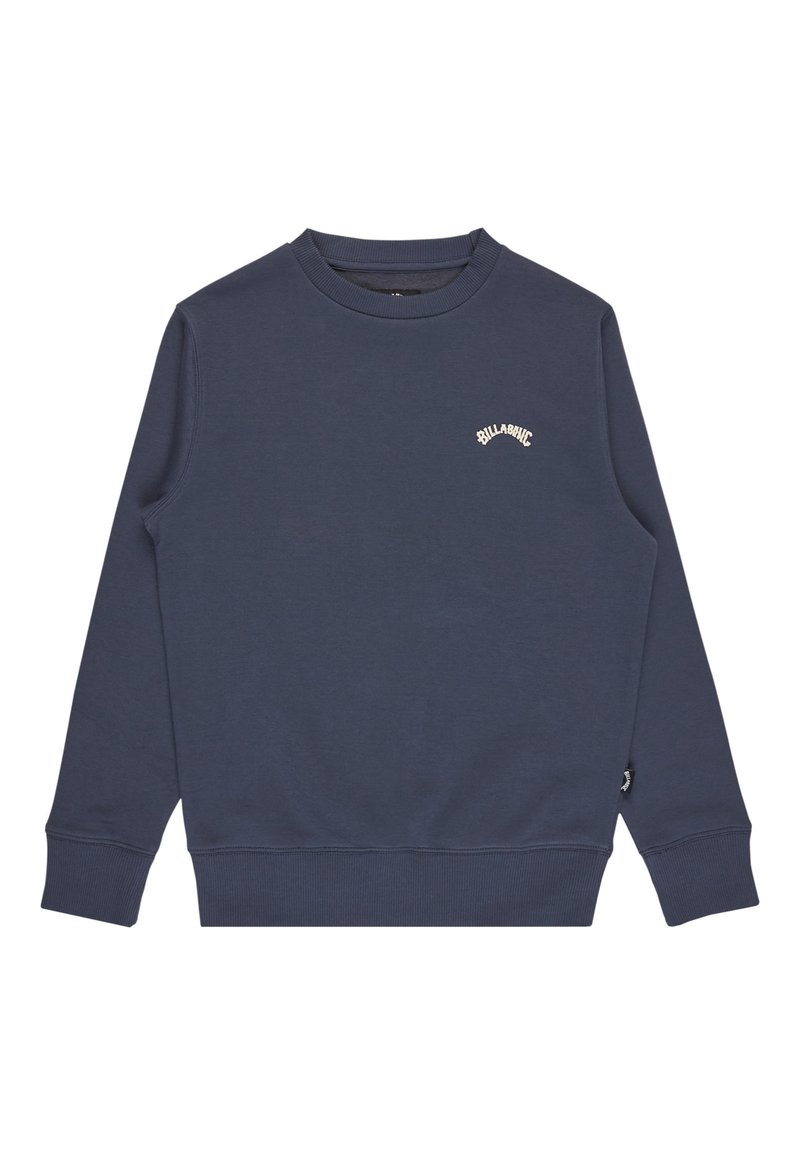 Felpa in cotone blu navy con collo rotondo, polsini a coste e un piccolo logo ricamato sul petto. Tessuto morbido, vestibilità comoda.